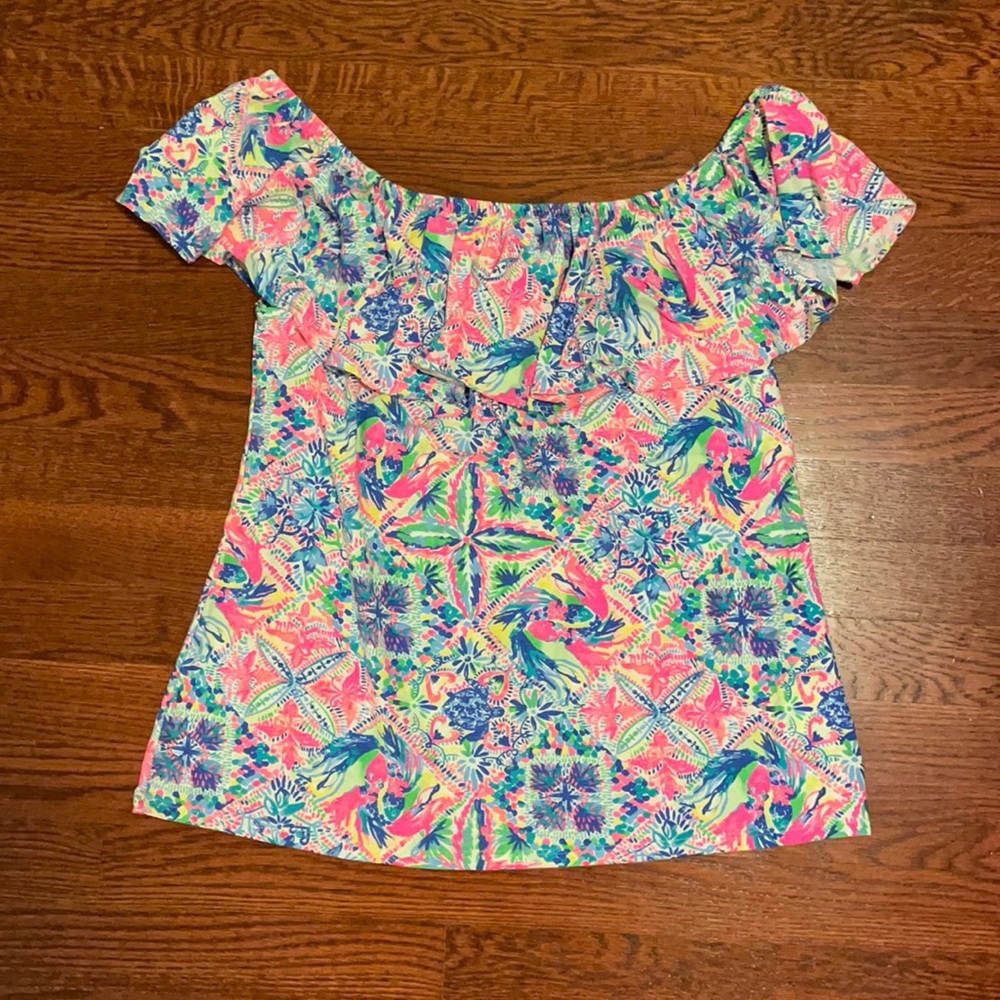 Worn once. Lilly Pulitzer top